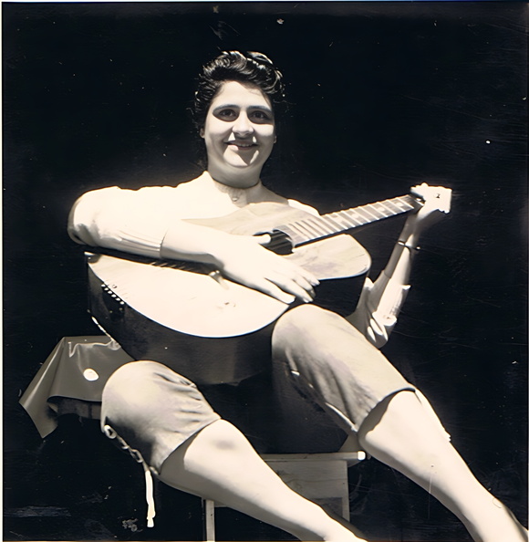 Belviso Christiane - octobre 1957.jpg